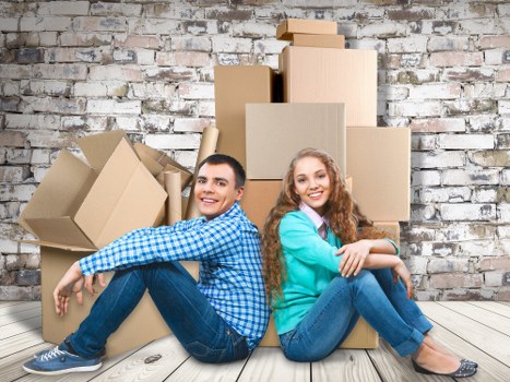 Commercial moving team planning a business relocation in Togermany