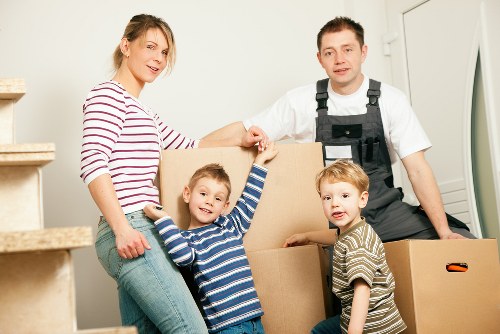Careful delivery and loading support for local customers in Togermany