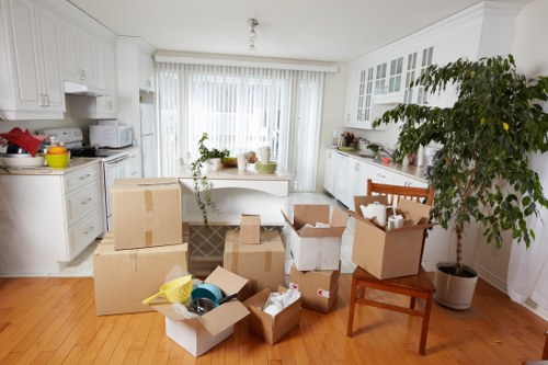 Preparation checklist and packing support for a home move