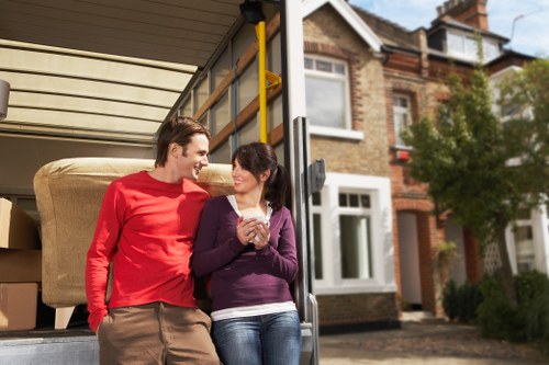 Residential moving van support for apartments and houses in Togermany
